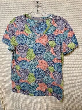 Reel Legends V-Neck Floral Burst Tee in Blue, Pink & Green